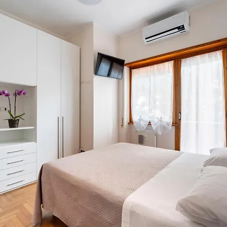 Eashome Eur Mostacciano Bilocale Adiacente Ifo Roma