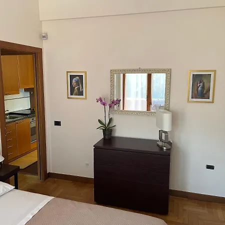 Eashome Eur Mostacciano Bilocale Adiacente Ifo Apartamento Roma