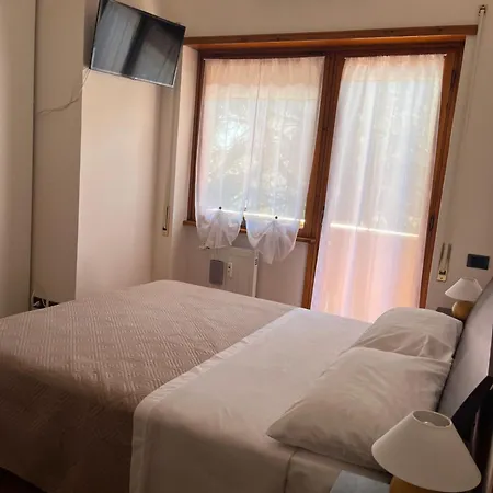 Апартаменты Eashome Eur Mostacciano Bilocale Adiacente Ifo *